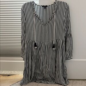 Forever 21 Gray/Blue and White Striped Tunic